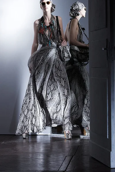 Look 4